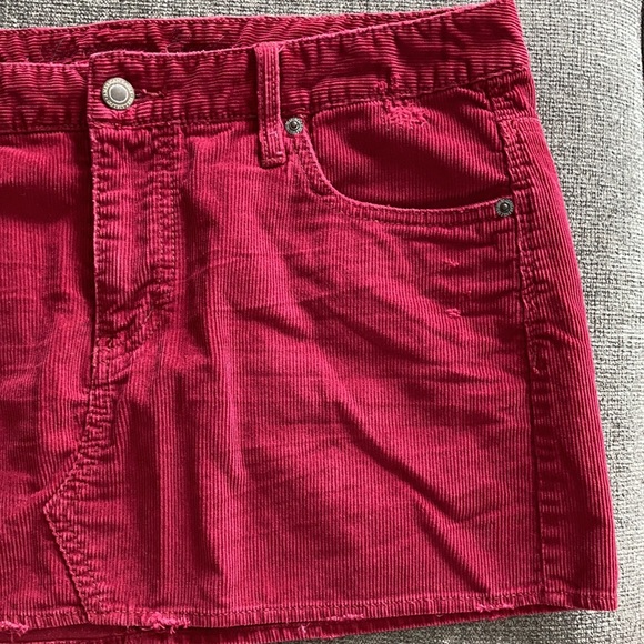 American Eagle Outfitters Dresses & Skirts - American Eagle Corduroy Mini Skirt Size 8